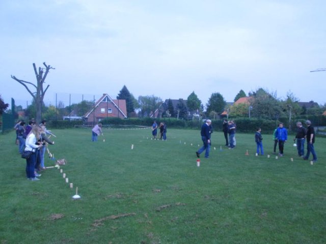 26.04.2014 die Kolpingfamilie Havixbeck spielt Kubb