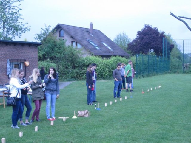 26.04.2014 die Kolpingfamilie Havixbeck spielt Kubb