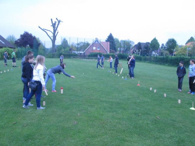 26.04.2014 die Kolpingfamilie Havixbeck spielt Kubb