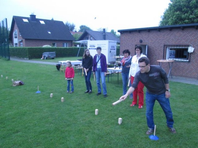 26.04.2014 die Kolpingfamilie Havixbeck spielt Kubb