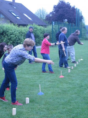 26.04.2014 die Kolpingfamilie Havixbeck spielt Kubb