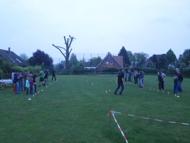 26.04.2014 die Kolpingfamilie Havixbeck spielt Kubb