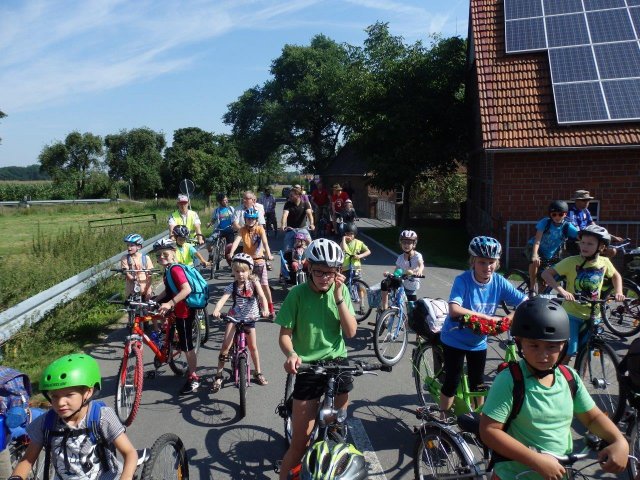 22.08.2015 Väter zelteten mit ihren Kindern